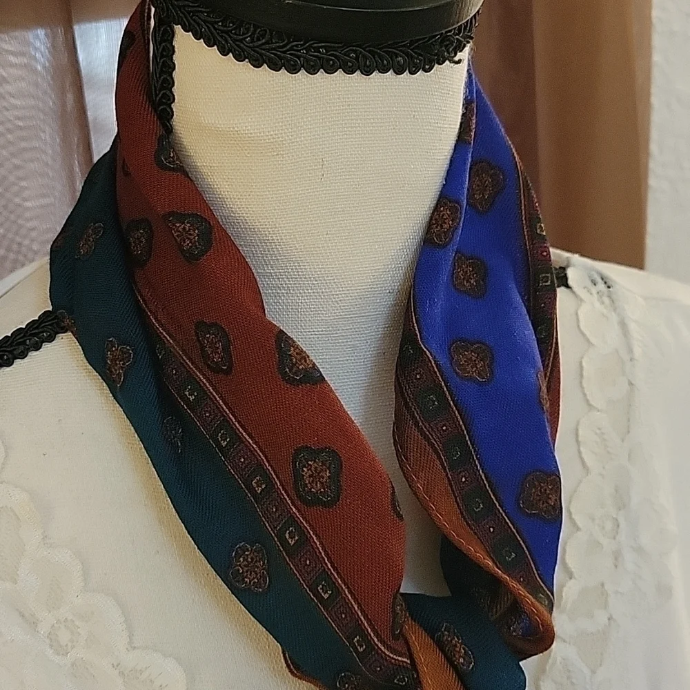 OSCAR DE LA RENTA Accessory Street Kashmir Pattern Wool Scarf